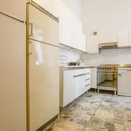 Stunning In With Wifi Holiday home
